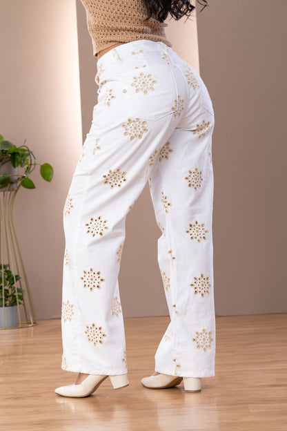 PANTALON LINO CON BORDADO EN RELIEVE